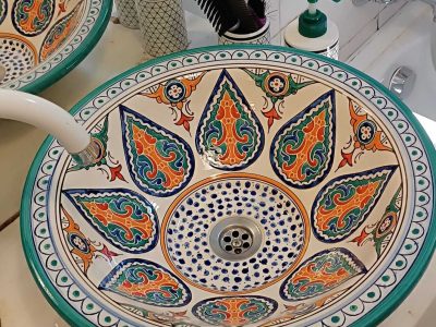 Ceramica și porțelan, pictat manual