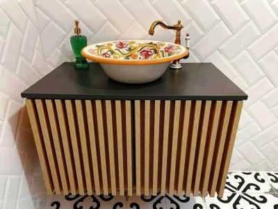 Ceramica și porțelan, pictat manual